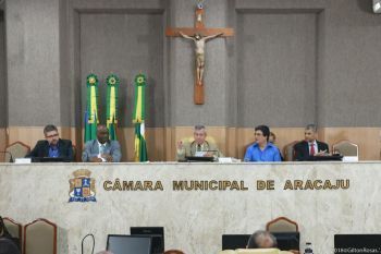 Na mesa, Associação dos Procuradores, Sindicatos do Fisco, Federação Nacional da categoria e Poder Legislativo